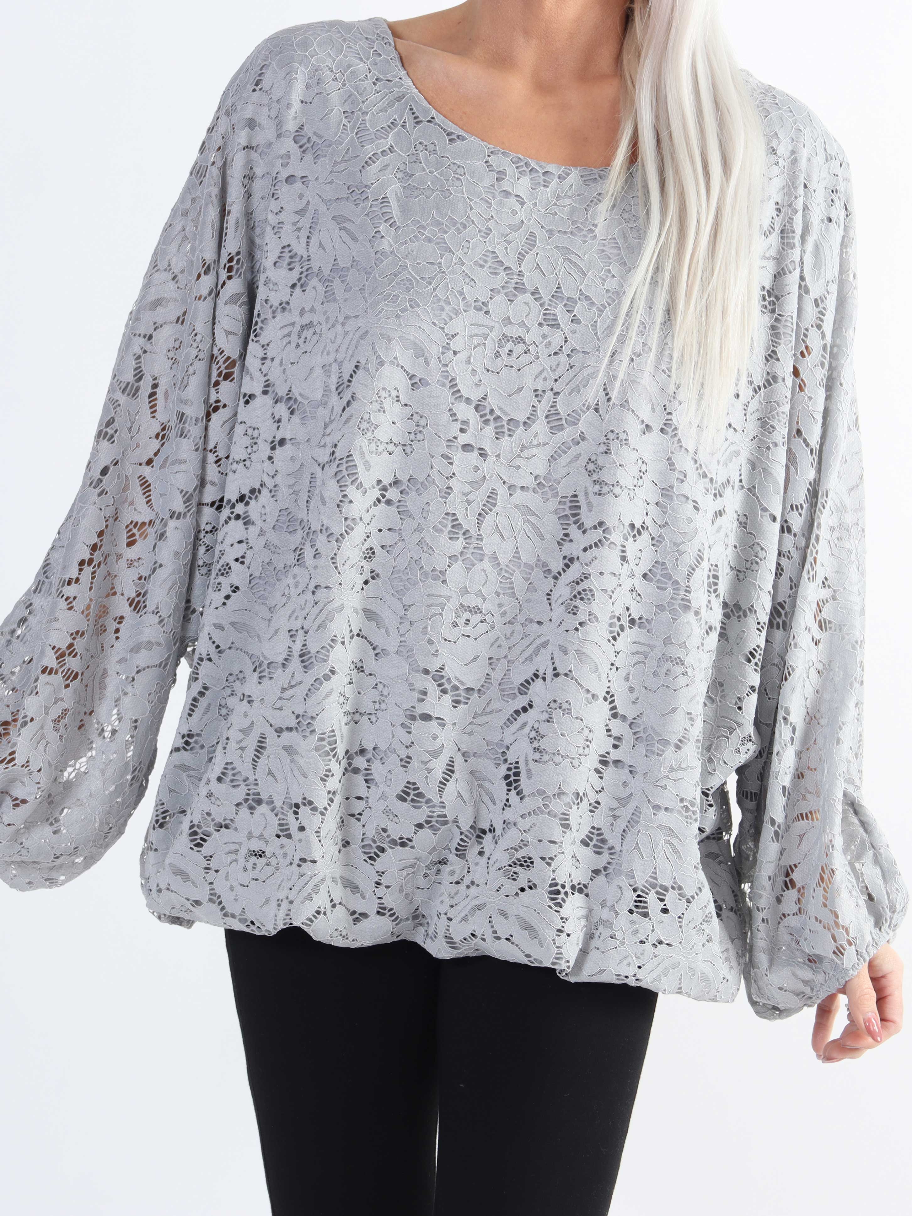 Destiny Lace - Plus size bluse i blonde med flagermusærmer